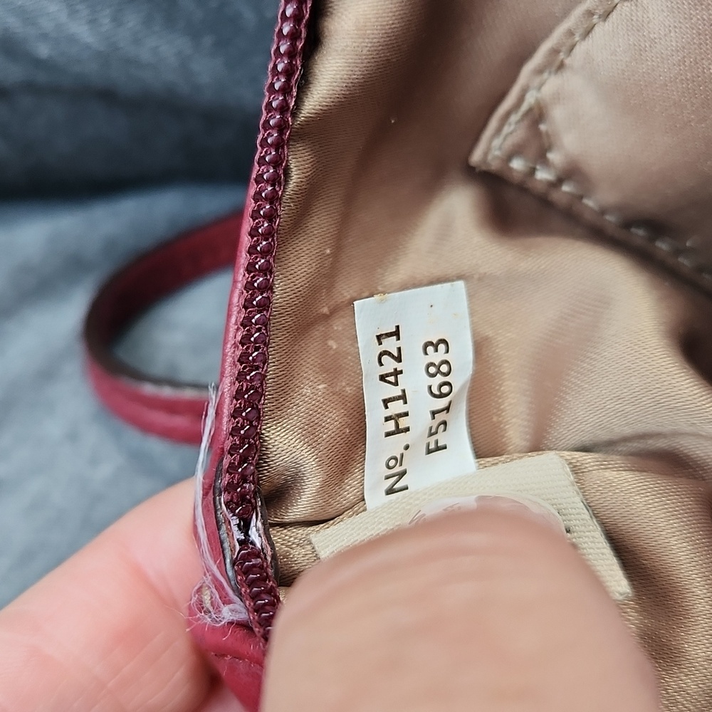 Coach wristlet maroon/burgundy color with tan liner - Picture 9 of 10